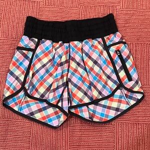 Lululemon size 6 women’s running shorts 4” inseam plaid